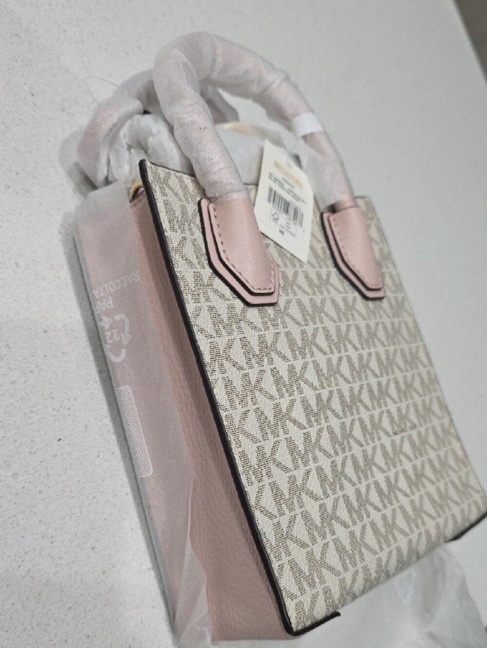 Michael Kors Mercer Crossbody Mini Bag - Picture 5 of 9
